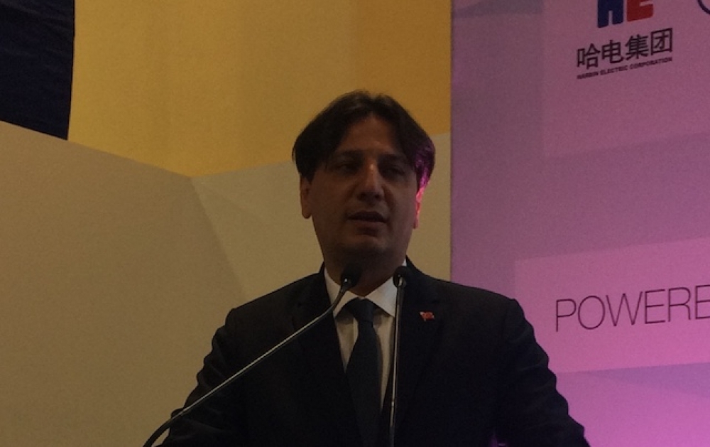 Ulutaş: Mevzuatta bizim minareye AB kılıfı tutmuyor