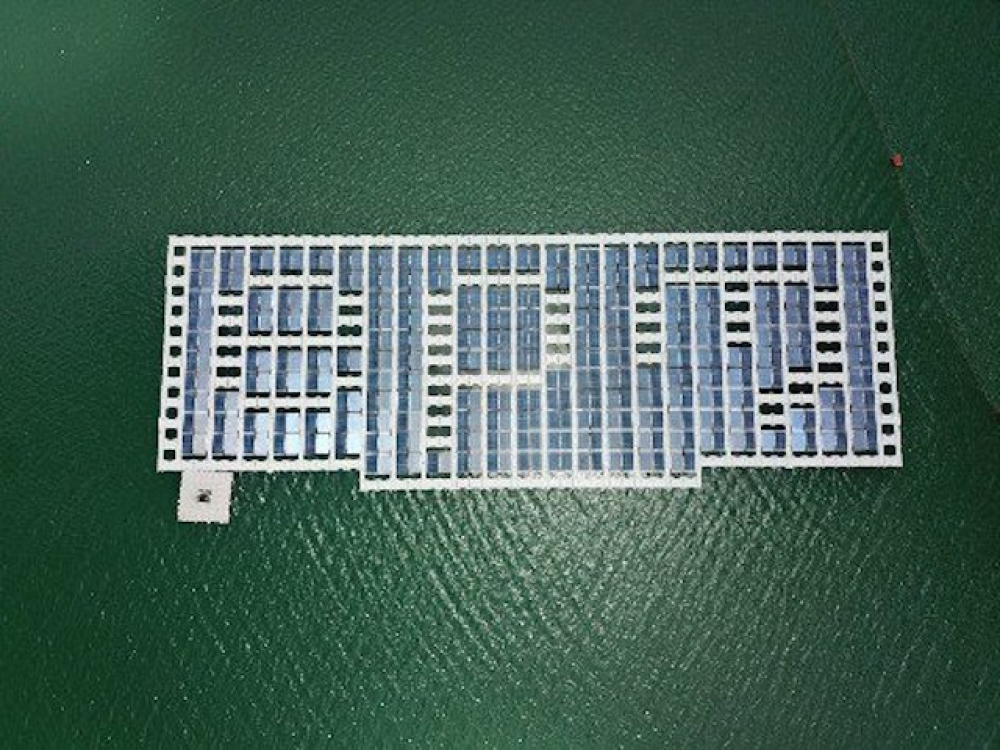 İran ilk yüzer GES’ini kuruyor