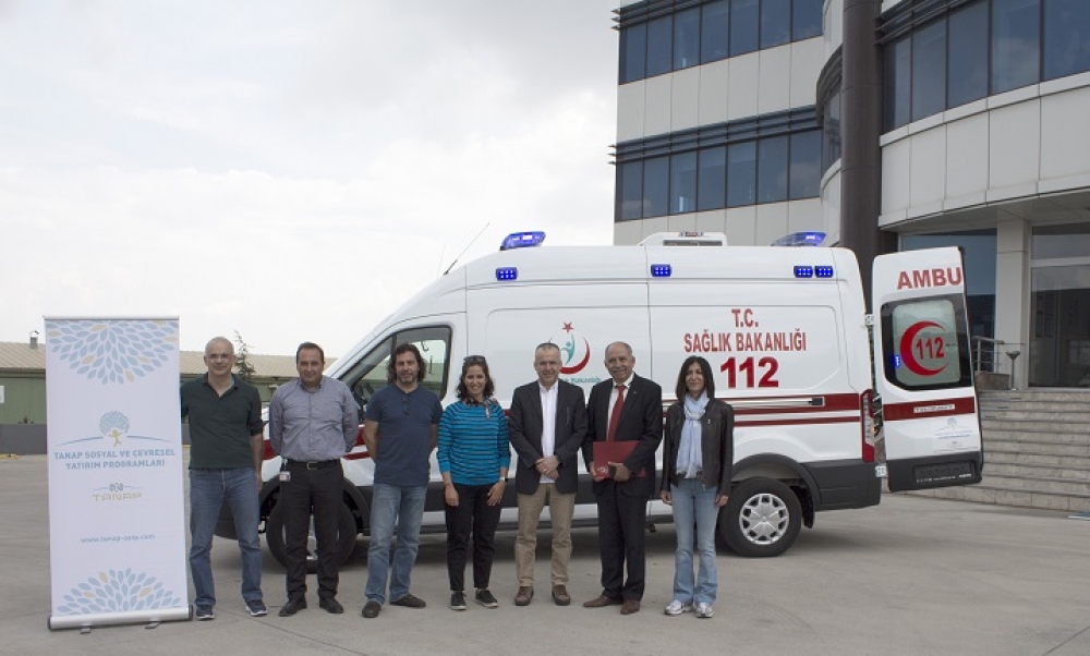 TANAP, hibe ettiği ambulansları teslim etmeye başladı