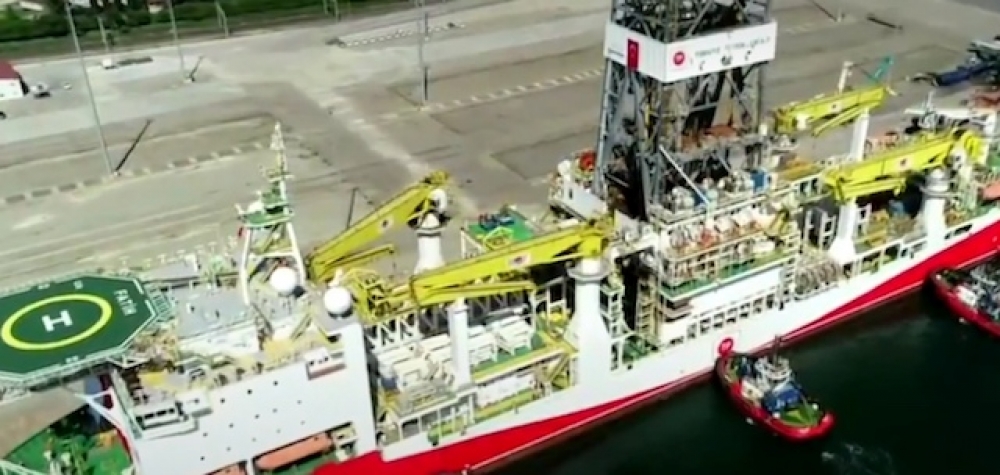 Türkiye'nin ilk sondaj gemisi Antalya Limanı’na ulaştı
