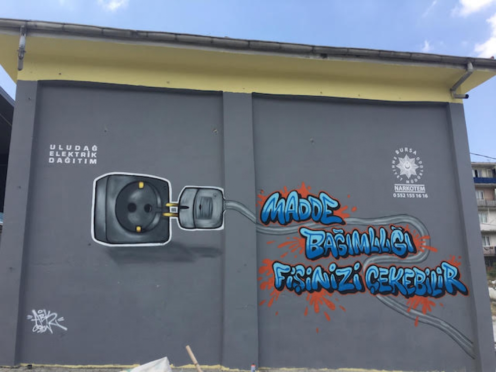UEDAŞ trafoları konuşuyor: Madde bağımlılığına hayır!