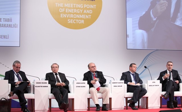 Tancan: Dağıtım aksarsa EPDK şirket yönetimine el koyabilir