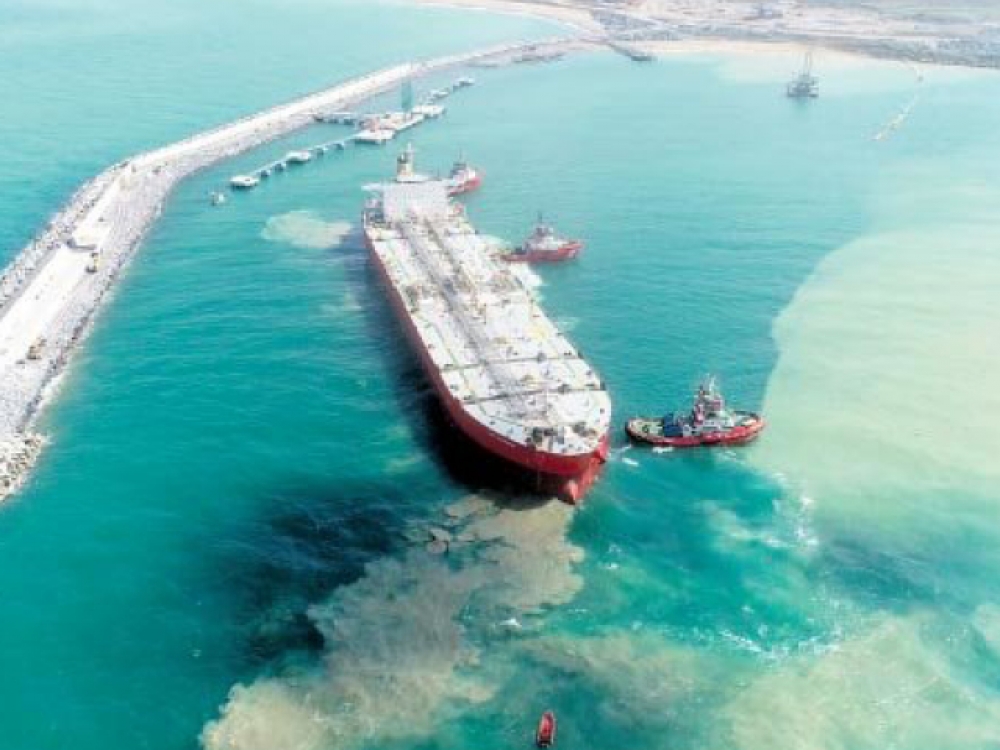 İstanbul 3. Havalimanı’na ilk jet yakıtı tankeri ulaştı