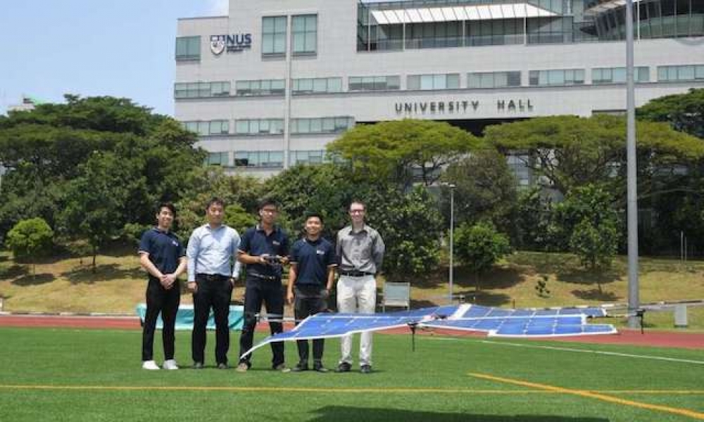 Singapurlu öğrencilerden güneş enerjili dron