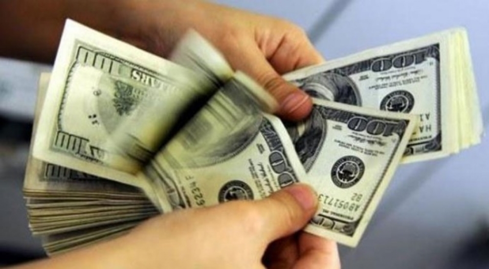 Dövizle sözleşme yapmaya yasal engel getirildi