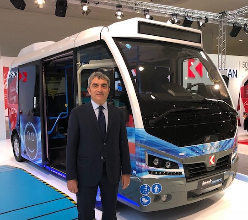 Karsan iki elektrikli araç modelini Almanya’da sergiledi