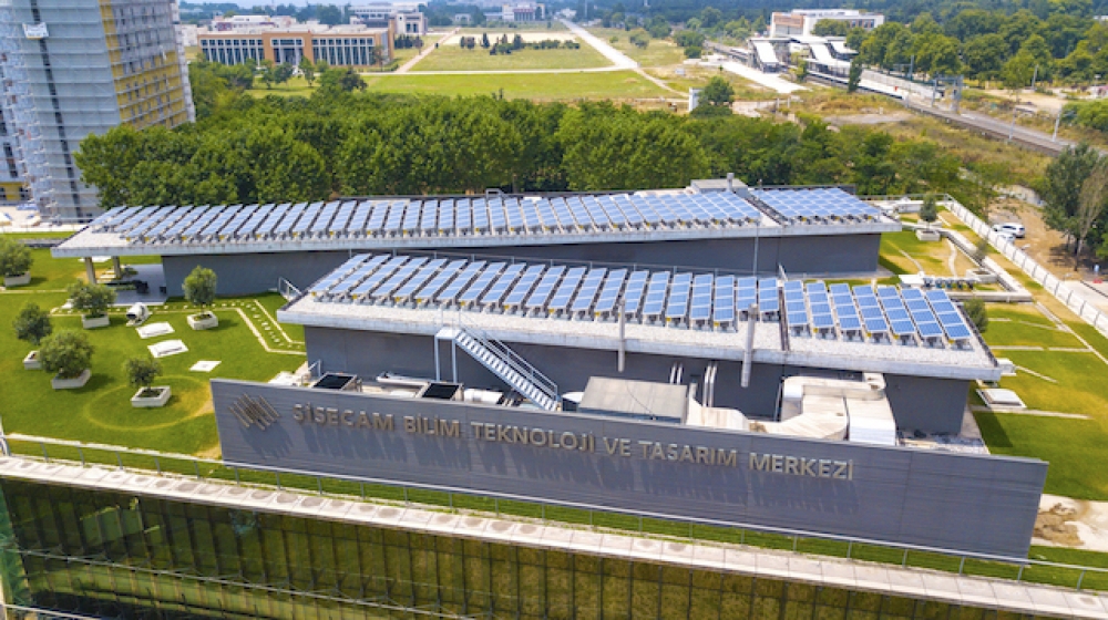 Şişecam Kocaeli’deki merkezinin çatısına güneş santrali kurdu