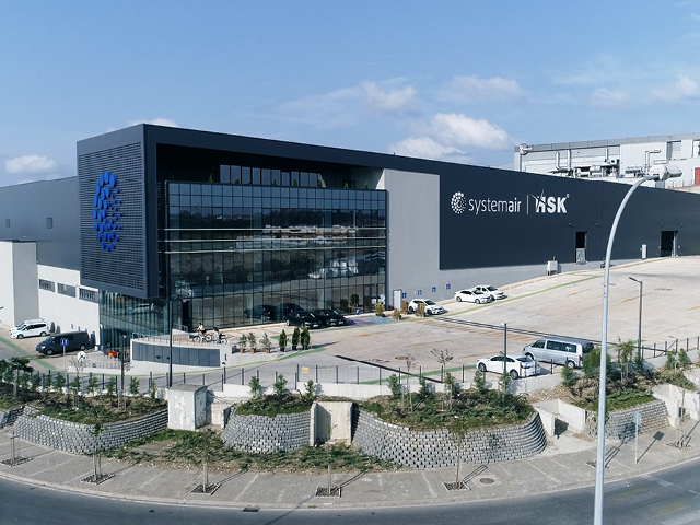 Systemair HSK’nın LEED Gold Sertifikalı fabrikası açıldı