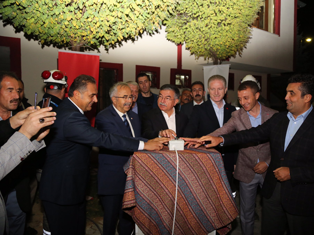 Sivas Gürün’de ilk doğalgaz ateşi yakıldı