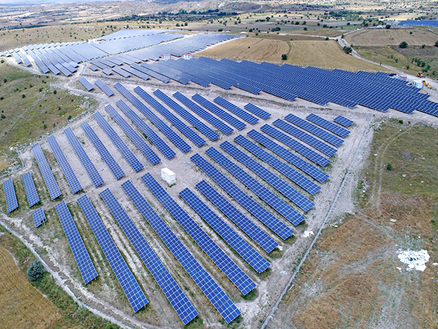 CW Enerji Europen’den 4 milyon metrekare panel camı alacak