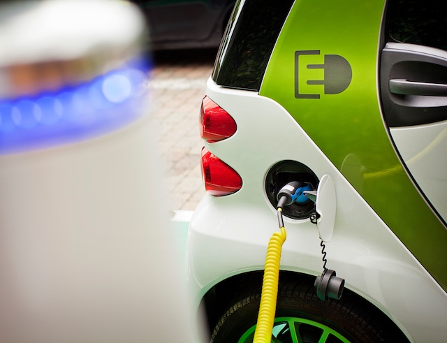 Elektrikli araç hızlı şarj istasyonu yatırımları desteklenecek