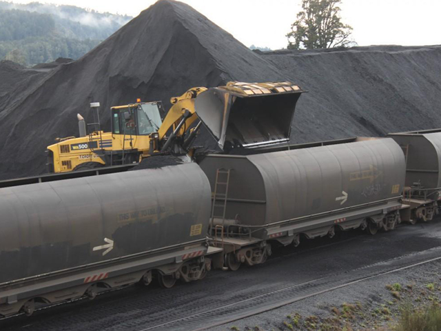 Ege Linyitleri bir yıllığına yükleyici kiralayacak