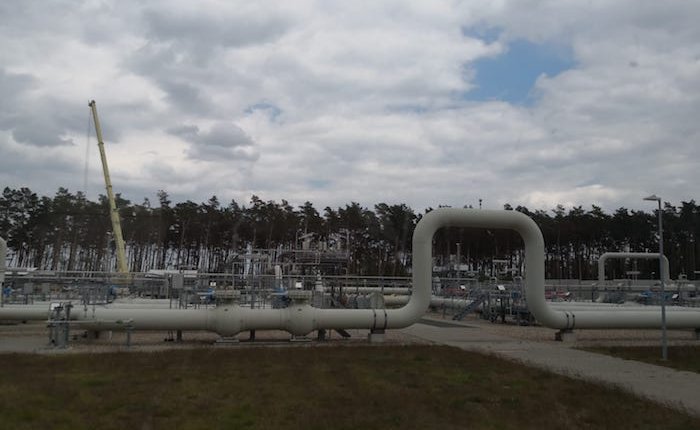 Trump Kuzey Akım 2’ye yaptırımı değerlendiriyor