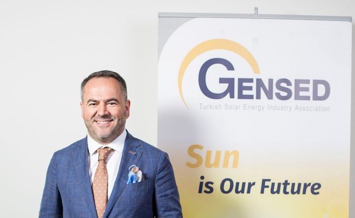 Demirdağ: Ayrı bölgede üretilen güneş elektriğini tüketme hakkı verilmeli 