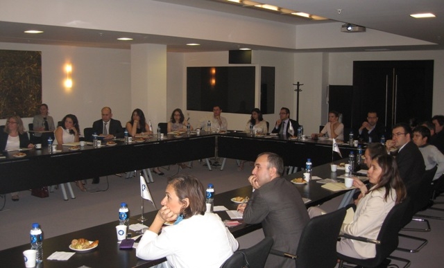 Fitch Ratings`ten Maxim Edelson: Gazprom, Avrupa pazarını zorluyor