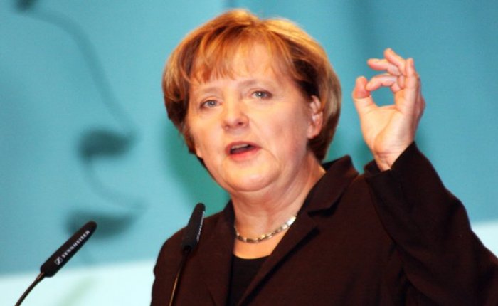 Merkel’den iklim için karbon fiyatına destek