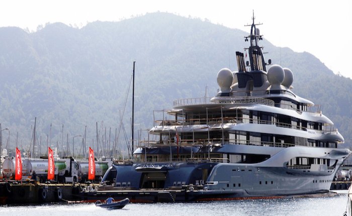 PO’dan lüks yata 470 bin litre yakıt ikmali