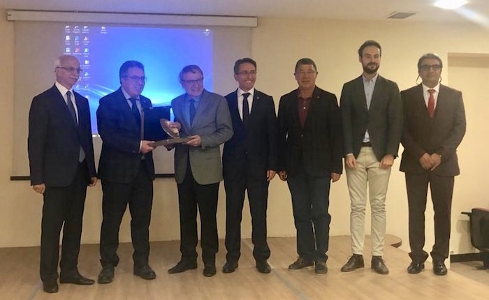 OSİAD: Çatı GES’lerin fazla elektriği şebekeye satılabilmeli