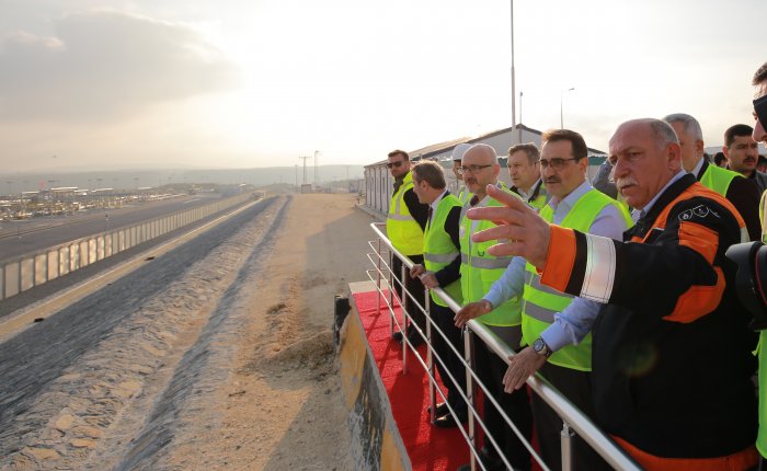 Bakan Dönmez, TürkAkım Doğalgaz Alım Terminali’nde