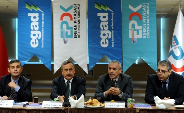 Türkiye 2012`de 26.4 milyon ton petrol tüketti