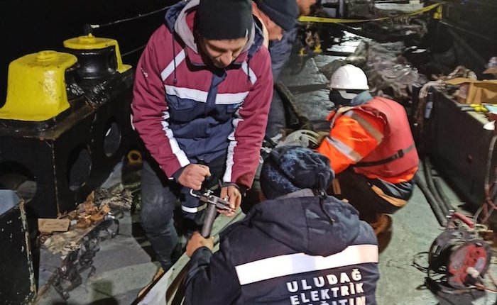 Marmara Adası yeniden elektriğe kavuştu