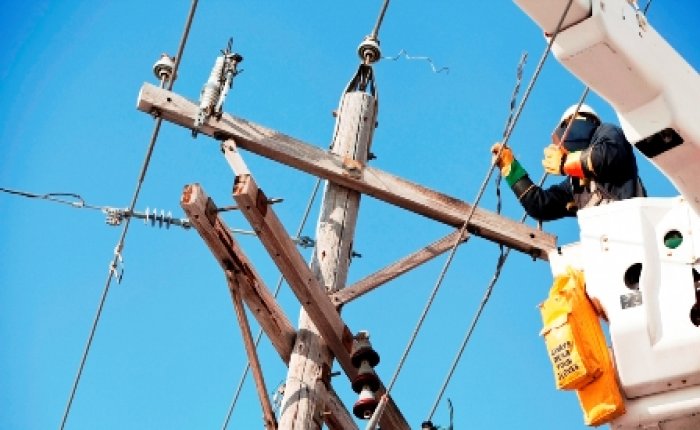 Elektrik dağıtımında 100 çalışandan 57'si taşeron personeli