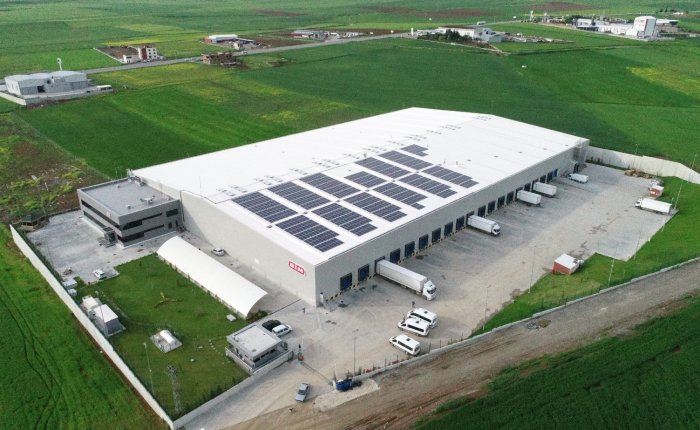 BİM depolarının çatısına GES kuruyor