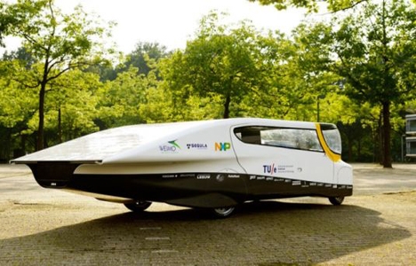 Güneş enerjisinin çalıştırdığı ilk aile otomobili