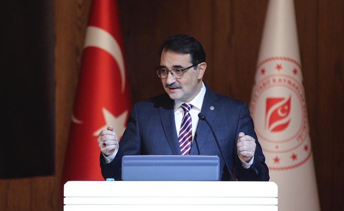 Dönmez: Karapınar güneş paneli fabrikasını gelecek ay açacağız