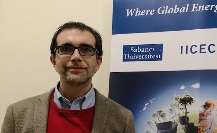 Güray: Doğalgaz keşfi Türkiye’nin müzakerelerde elini güçlendirecek