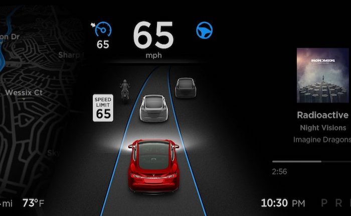 Tesla’nın araçları trafik işaretlerini tanıyabilecek