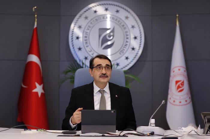 Dönmez: Dünya bu saatten sonra yeni yola eski yöntemlerle devam edemez