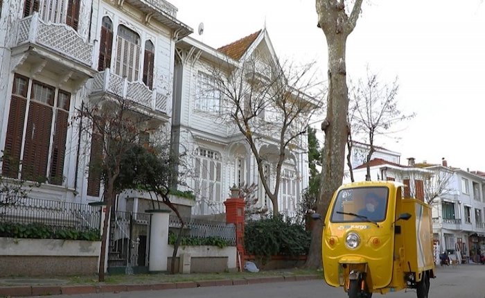 PTT'nin elektrikli araçları Adalar'da hizmete başladı