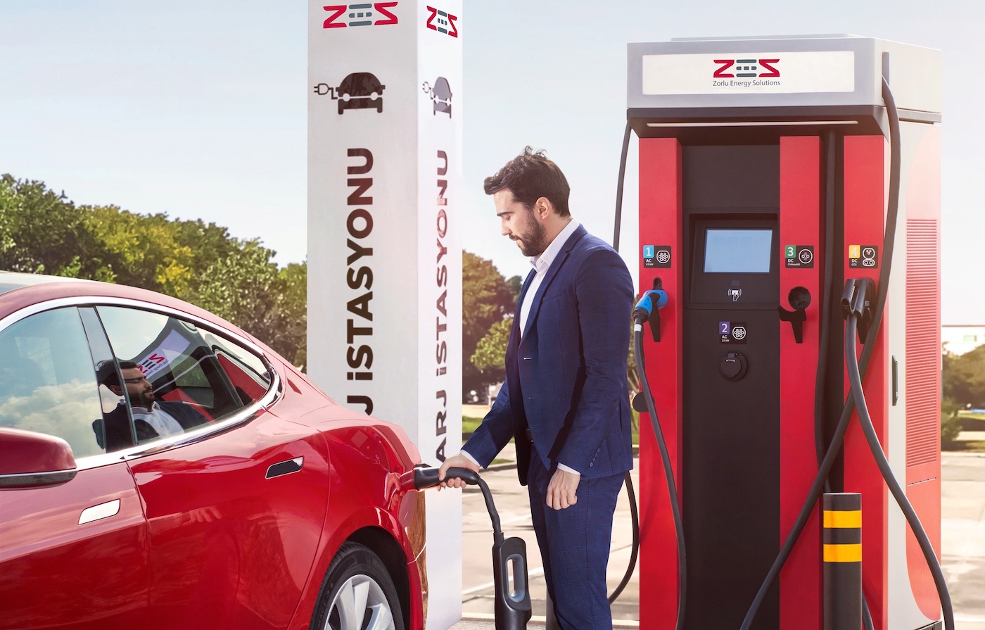 Zorlu’dan elektrikli araçlara temiz enerji