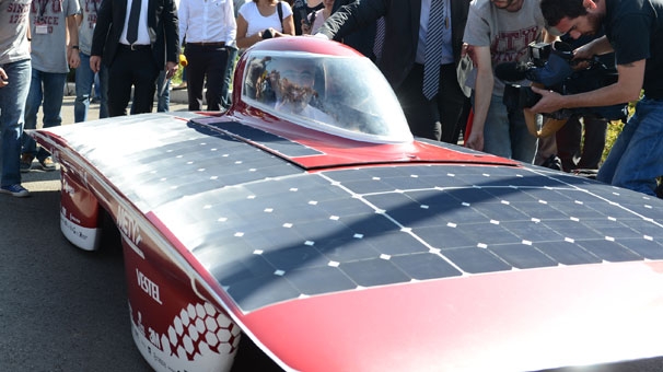 Bakan Yıldız, güneş enerjili ARIBA 6’yı tanıttı