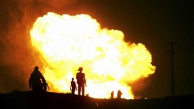 Kuzey Irak`tan Türkiye`ye petrol sevkiyatı durdu