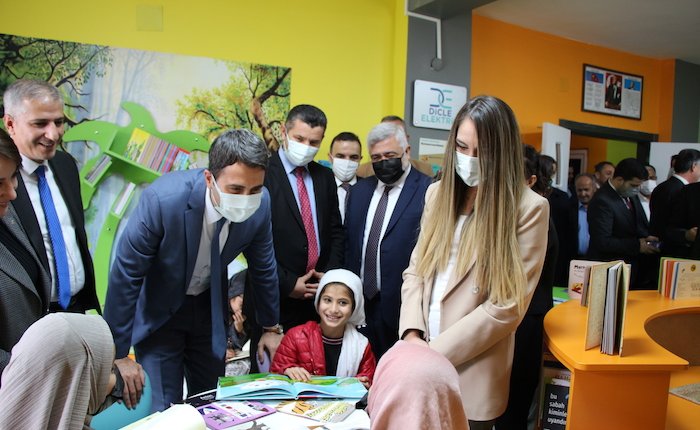 Dicle Elektrik Silopi’de Z Kütüphane açtı