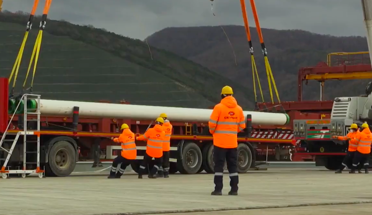 TPAO'nun çıkaracağı Karadeniz gazını taşıyacak borular Filyos'ta