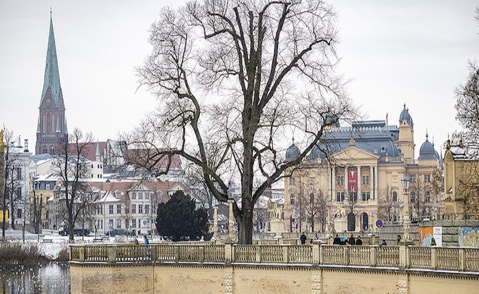 Gazprom Kuzey Akım 2’nin Almanya onayı için şirket kurdu