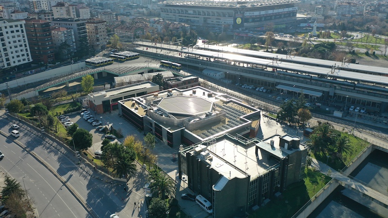 Kadıköy Belediyesi, çatıya kurduğu GES ile tasarruf ediyor