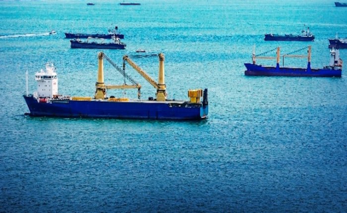 Denizlerde ham petrol stoğu arttı