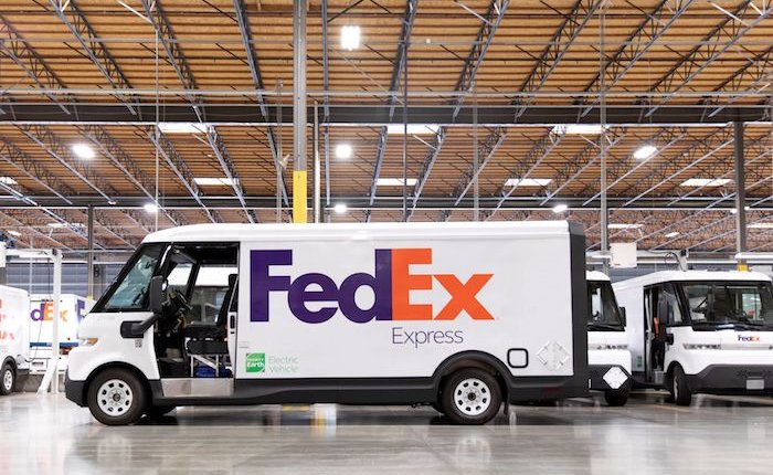 FedEx, 150 elektrikli minivan teslim aldı