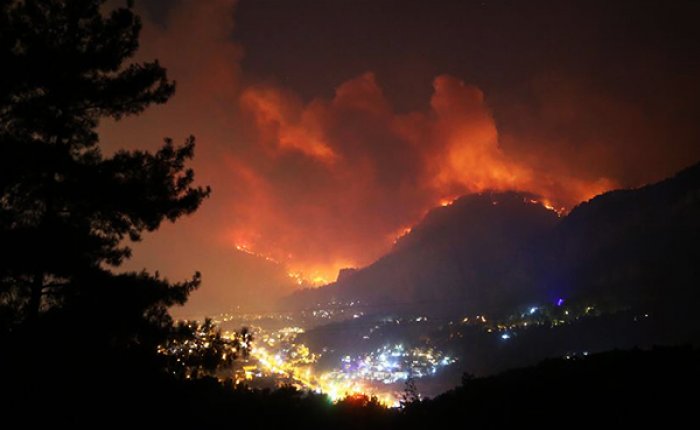 İklim değişikliği kaynaklı yangınlar 94,3 milyar dolar hasar yarattı 