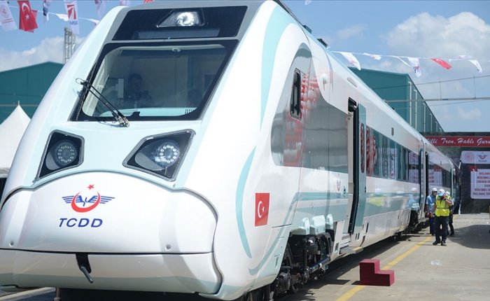 Milli Elektrikli Tren Seti raylara inmek için hazırlanıyor