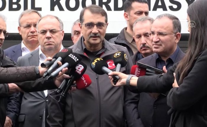 Fatih Dönmez madendeki yangının kontrol altında olduğunu söyledi