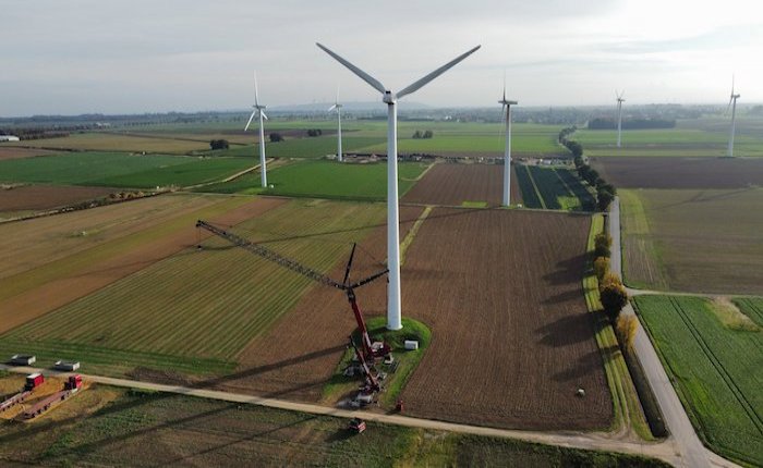 Almanya’daki rüzgar santrali linyit ocağı genişlemesi için kaldırılıyor