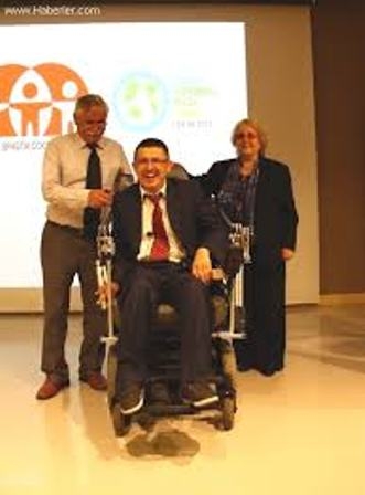 Güneşle çalışan tekerlekli sandalye!