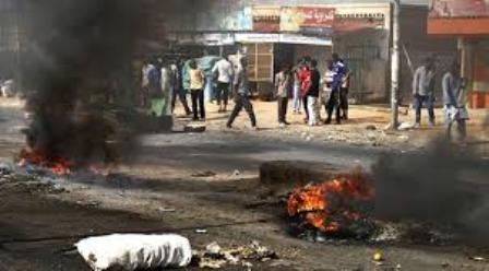 Sudan`da akaryakıt protestosu sürüyor!