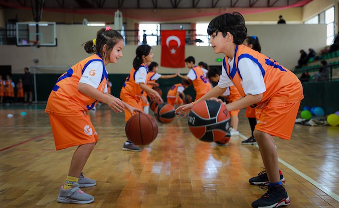 Enerjisa Üretim 200 çocuğu basketbolla buluşturdu