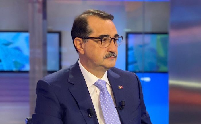 Dönmez: Karadeniz gazı iletim hattına verilmeye başlandı